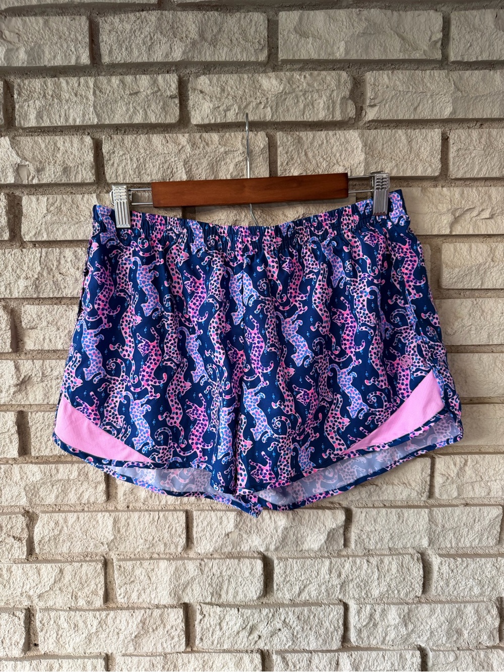 Lilly Pulitzer Oyster Bay Navy On The Catwalk 
Ocean Trail Shorts Size Medium